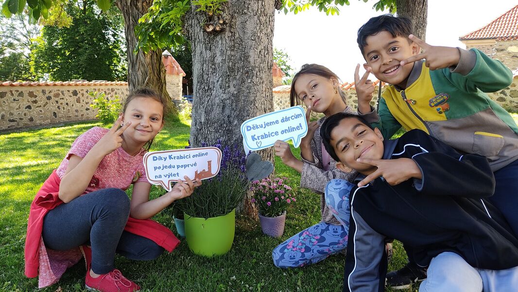 Dárci Krabice online zachránili prázdniny