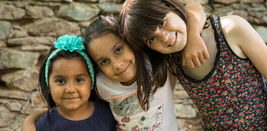 Spolužáci se už nedívají skrz prsty